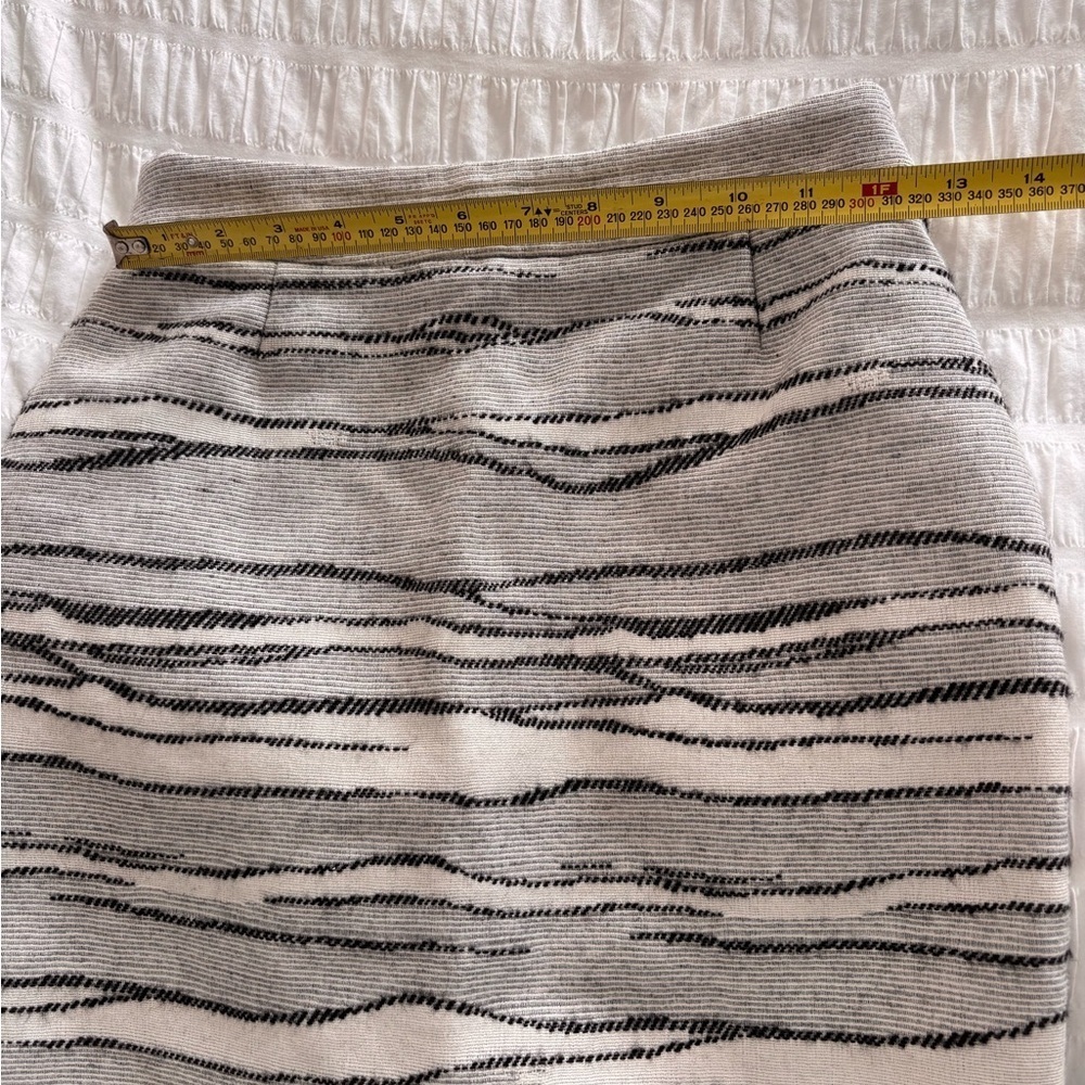 Hugo Boss Gray and Black Striped Pencil Skirt - Picture 7 of 10